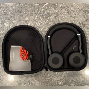 Jabra Evolve 75 headphones